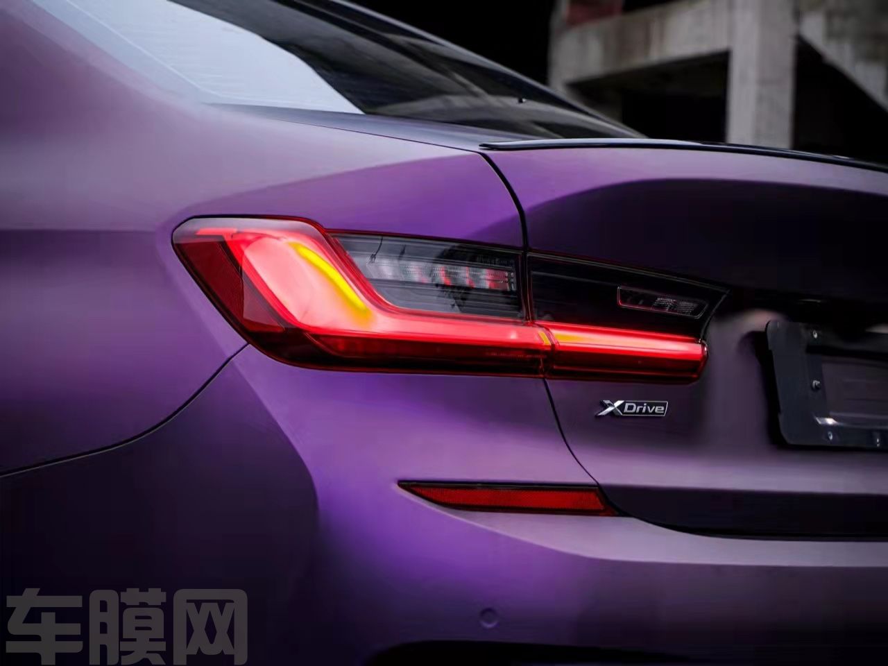 宝马3系 绸缎暗夜紫改色膜 效果图