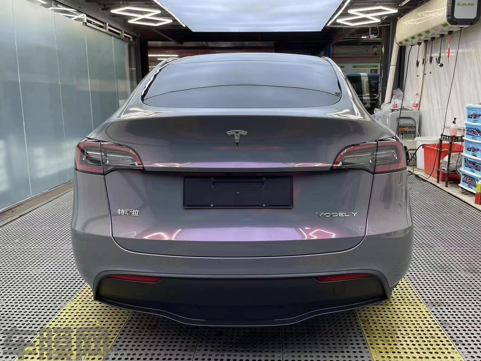 特斯拉Model Y PET星空灰魅影改色膜 效果图