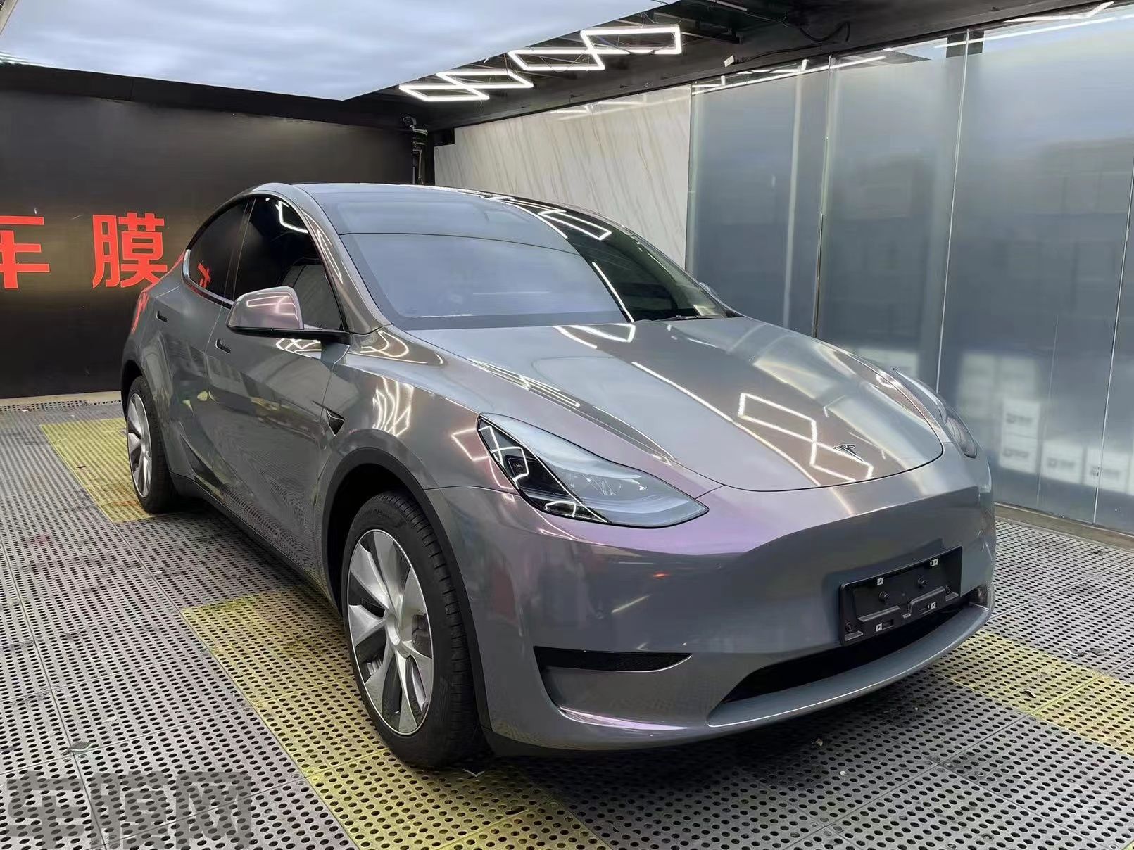 特斯拉Model Y PET星空灰魅影改色膜 效果图