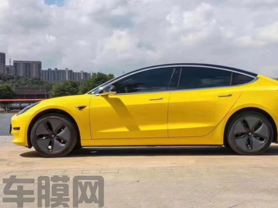 特斯拉Model3 竞速黄改色膜 效果图