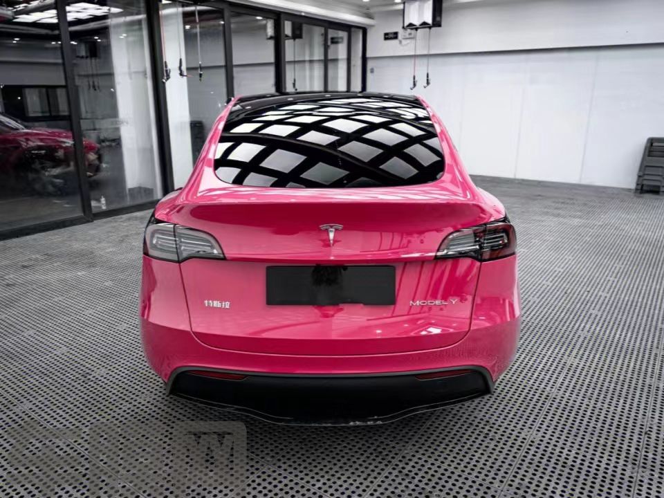 特斯拉Model Y 甜菜根紫改色膜 效果图