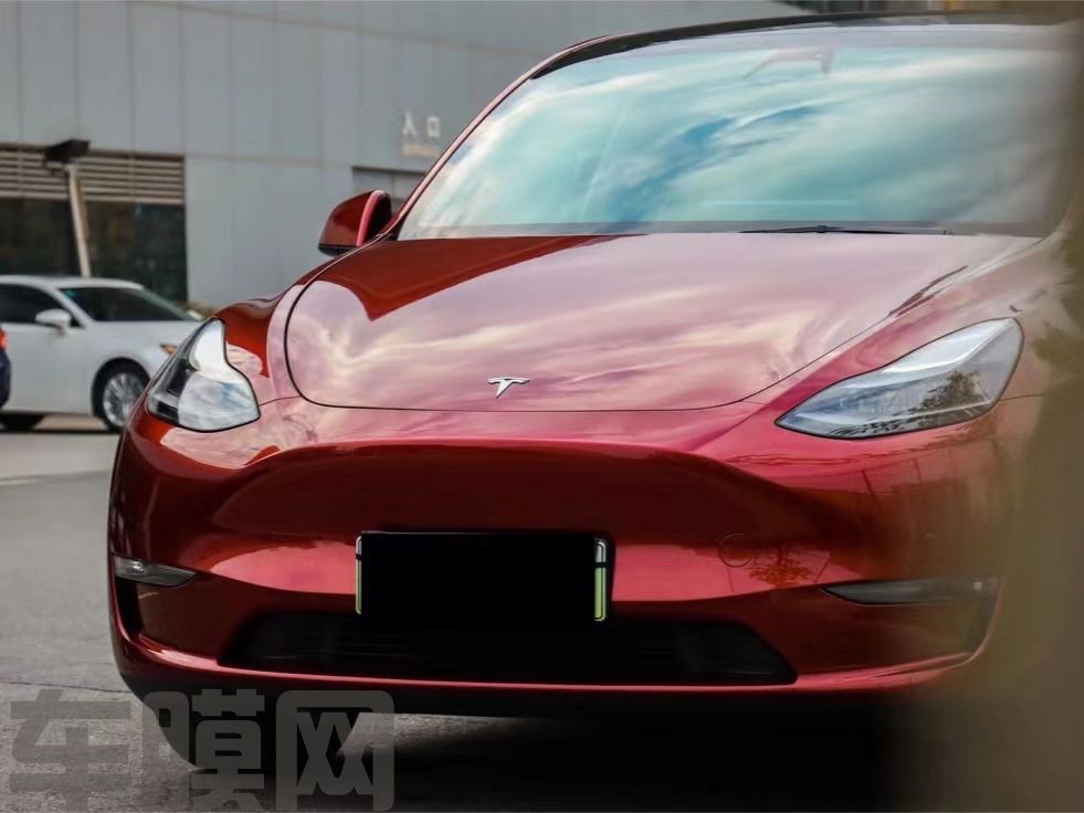 特斯拉Model Y 液态龙血红改色膜 效果图