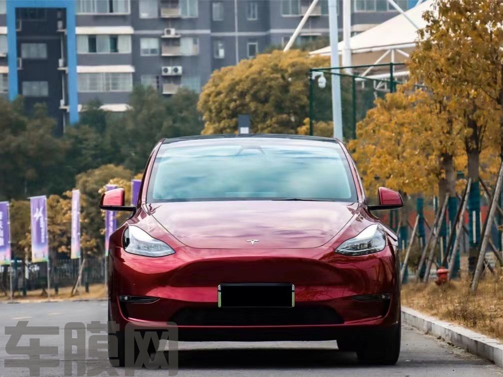 特斯拉Model Y 液态龙血红改色膜 效果图