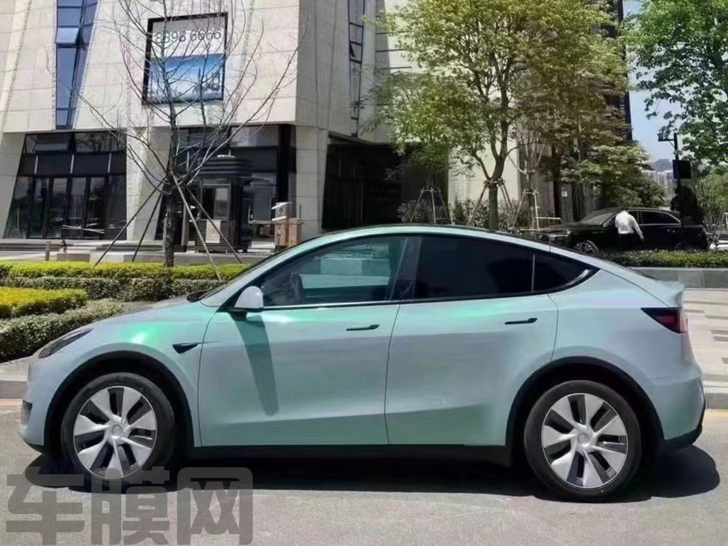 特斯拉Model Y 梦幻松石绿改色膜 效果图