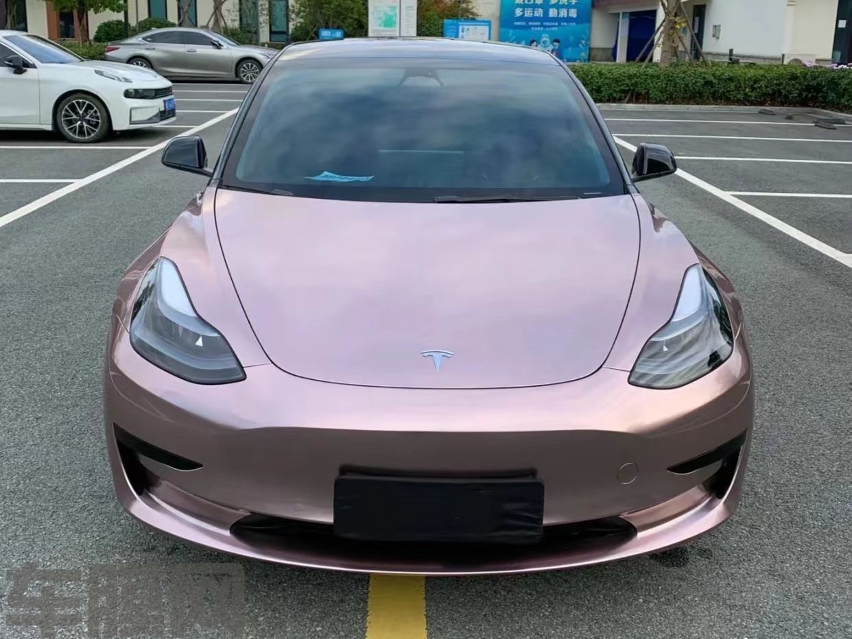 特斯拉Model 3 冰莓粉改色膜 效果图