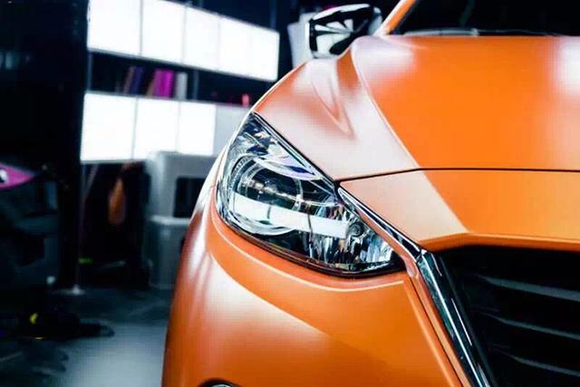 马自达CX-7车身改色贴膜电光橙 可爱的颜色