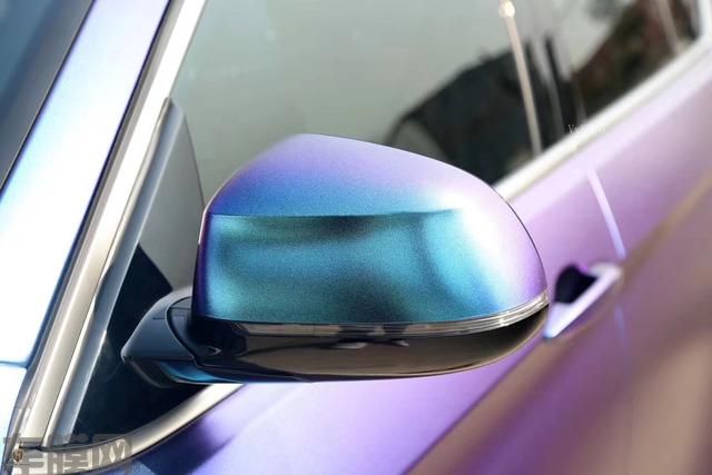 宝马X6车身改色电光紫魅蓝贴膜效果图