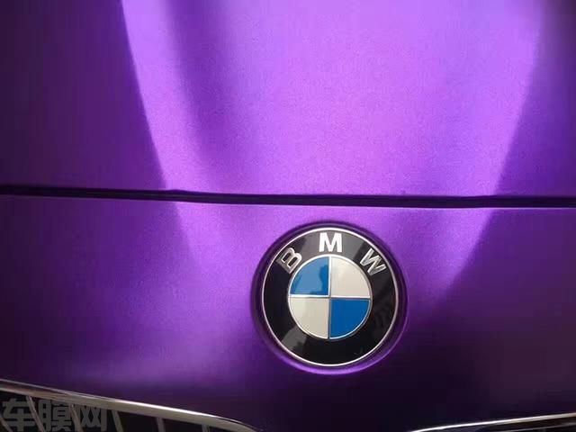 宝马525汽车车身改色电光紫贴膜效果图