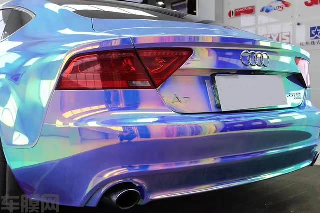 奥迪A7汽车改色彩虹电镀贴膜效果图