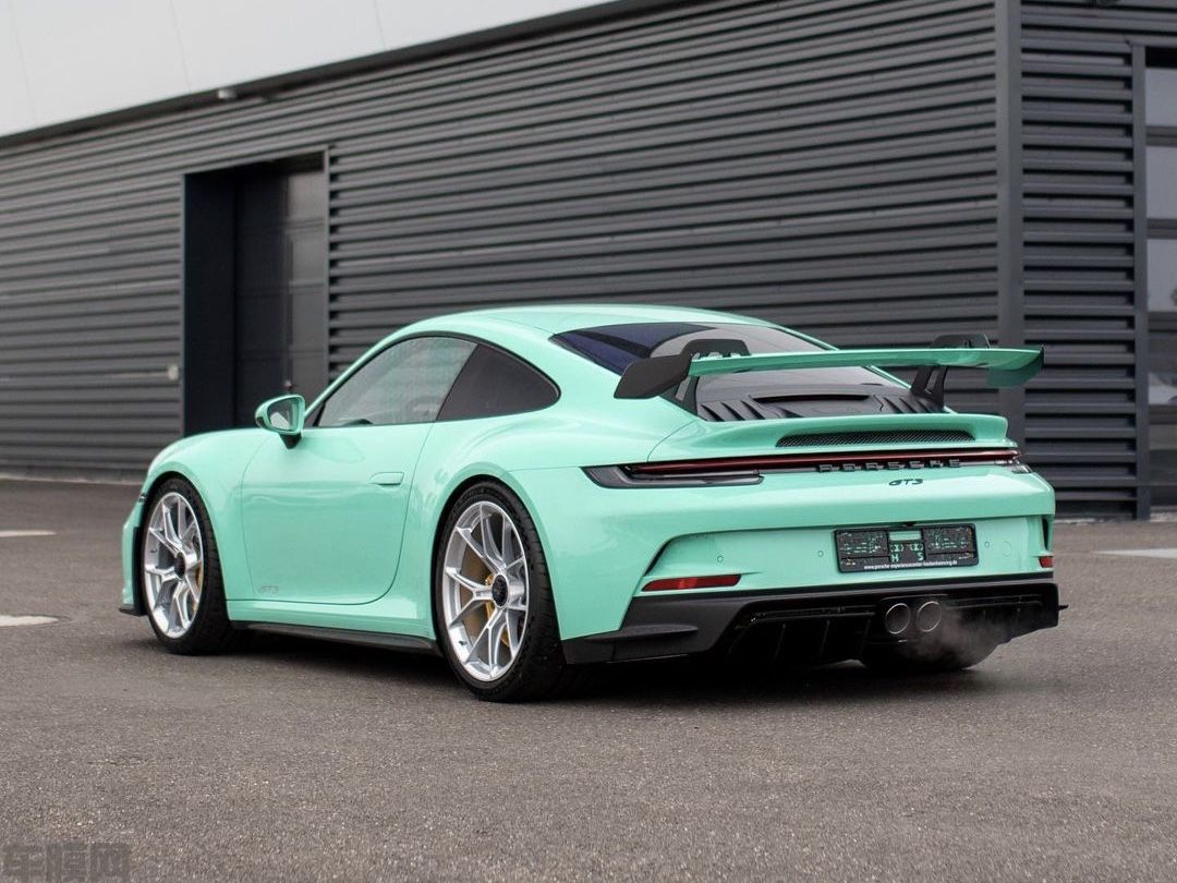 保时捷911 GT3 薄荷绿改色膜 效果图