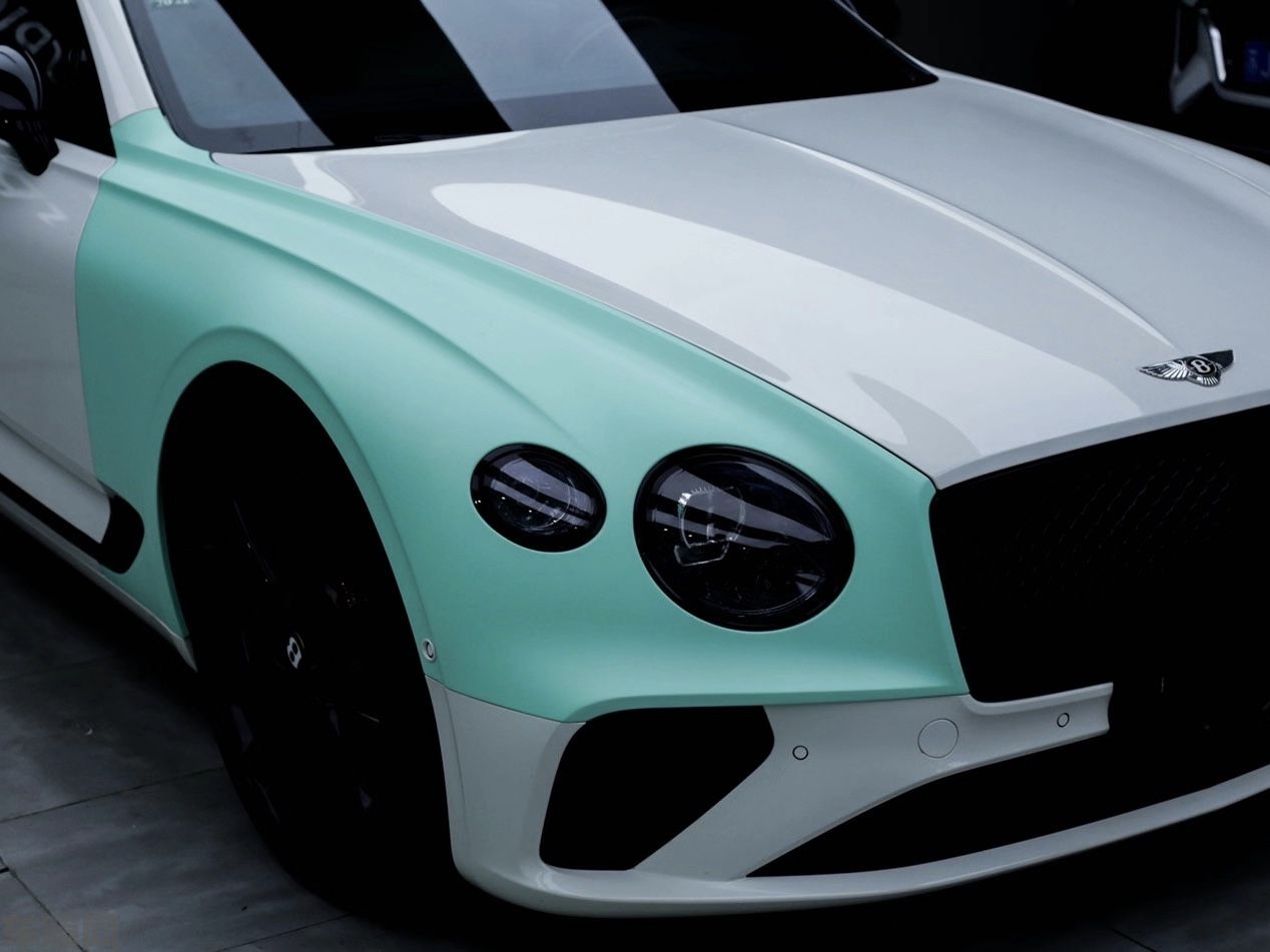 宾利欧陆GT W12 消光薄荷绿改色膜 效果图