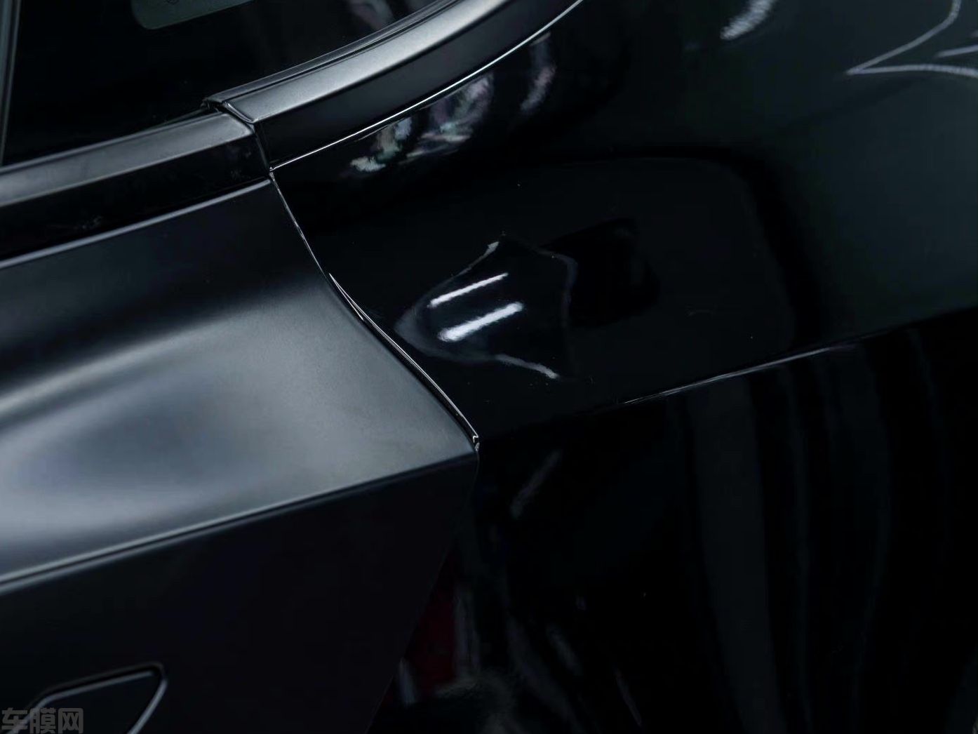 特斯拉 Model 3 电光黑改色膜 效果图