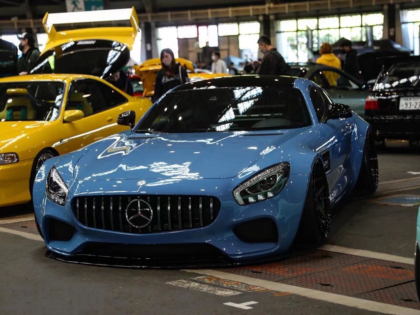 奔驰AMG GT 瓷器蓝改色膜 效果图