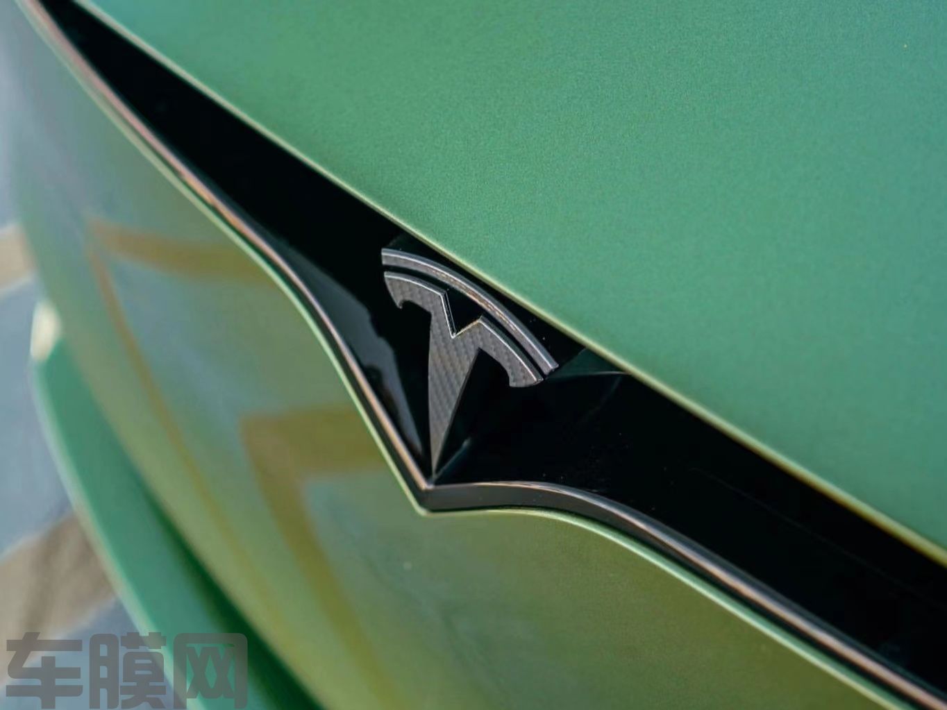 特斯拉Model S PET曼巴绿改色膜 效果图