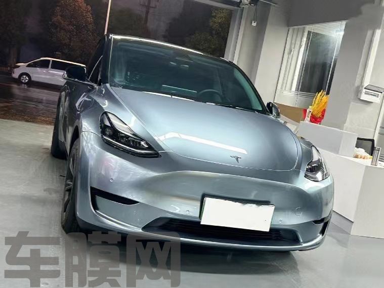 特斯拉Model Y 液态金属索玛托蓝改色膜 效果图