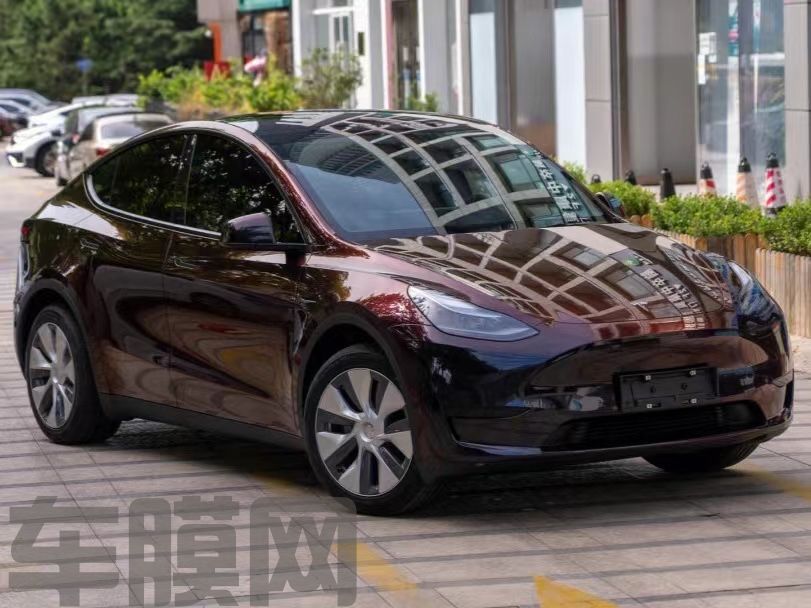 特斯拉Model Y 黑魅红改色膜 效果图