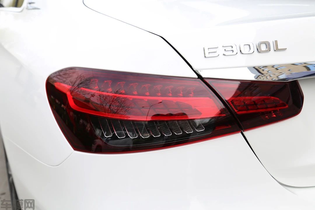 汽车改装｜奔驰E300L装贴漆面保护膜案例(图11)
